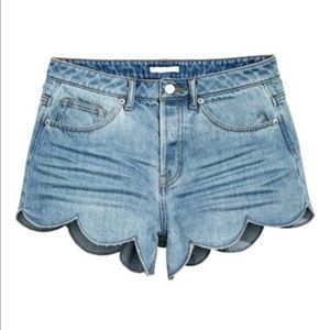 H&M scalloped edge rise waisted jean shorts